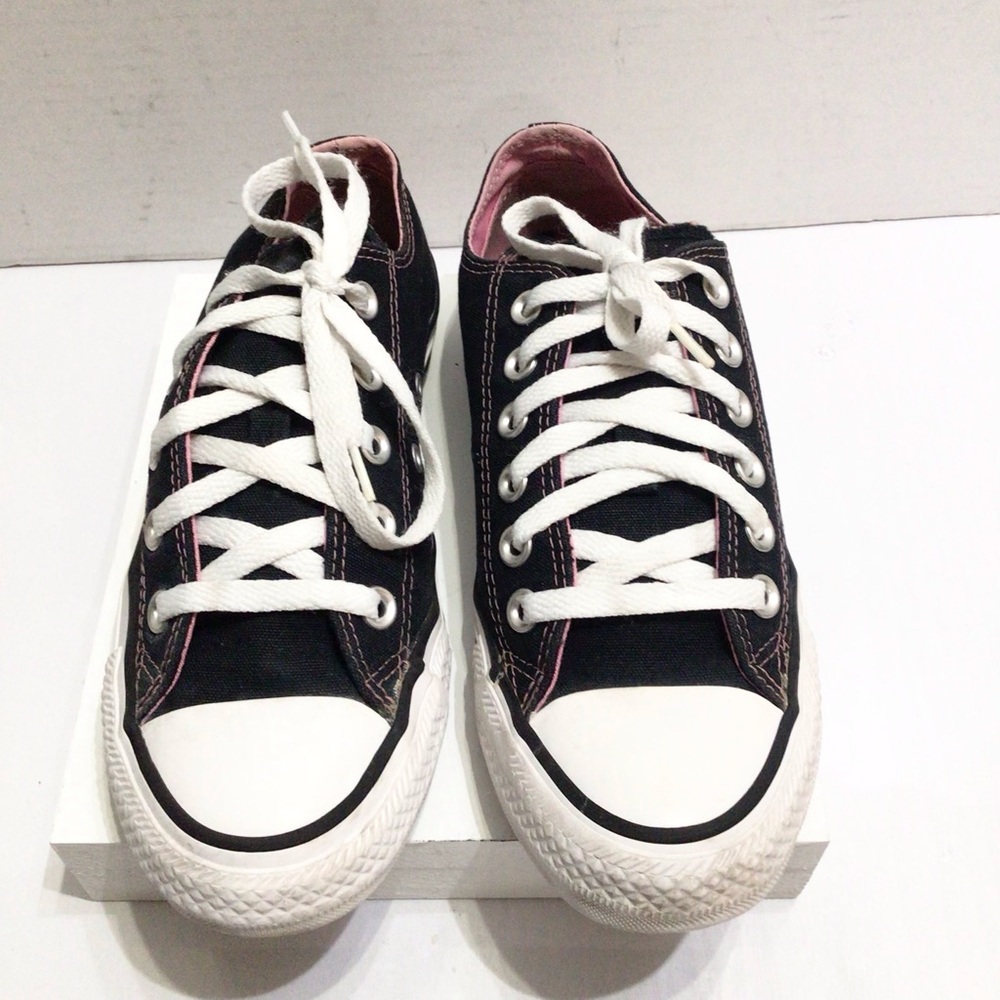 Converse Shoes - Picture 5 of 12